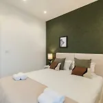 Stylish Seaside Escape, In Sul Matosinhos (Porto)