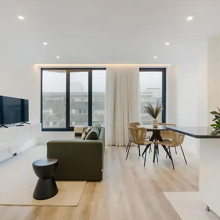 Apartamento Stylish Seaside Escape, In Sul *