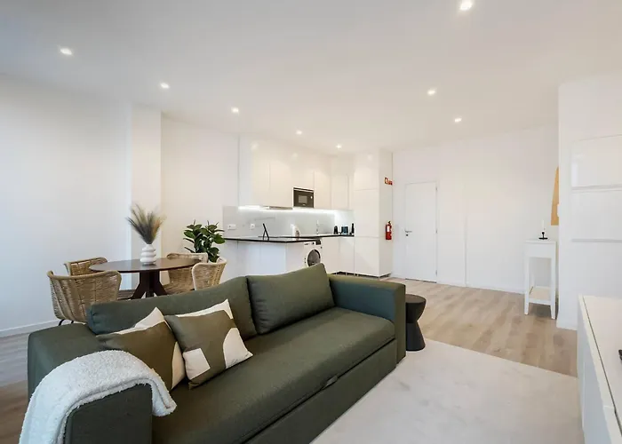 Apartment Stylish Seaside Escape, In Sul Matosinhos (Porto)