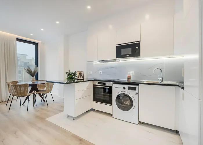 Stylish Seaside Escape, In Sul * Matosinhos (Porto)