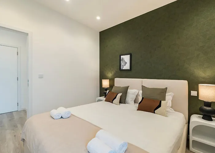 Stylish Seaside Escape, In Sul Matosinhos (Porto)